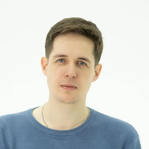 Саша — Co-founder · DevOps & AI Stack